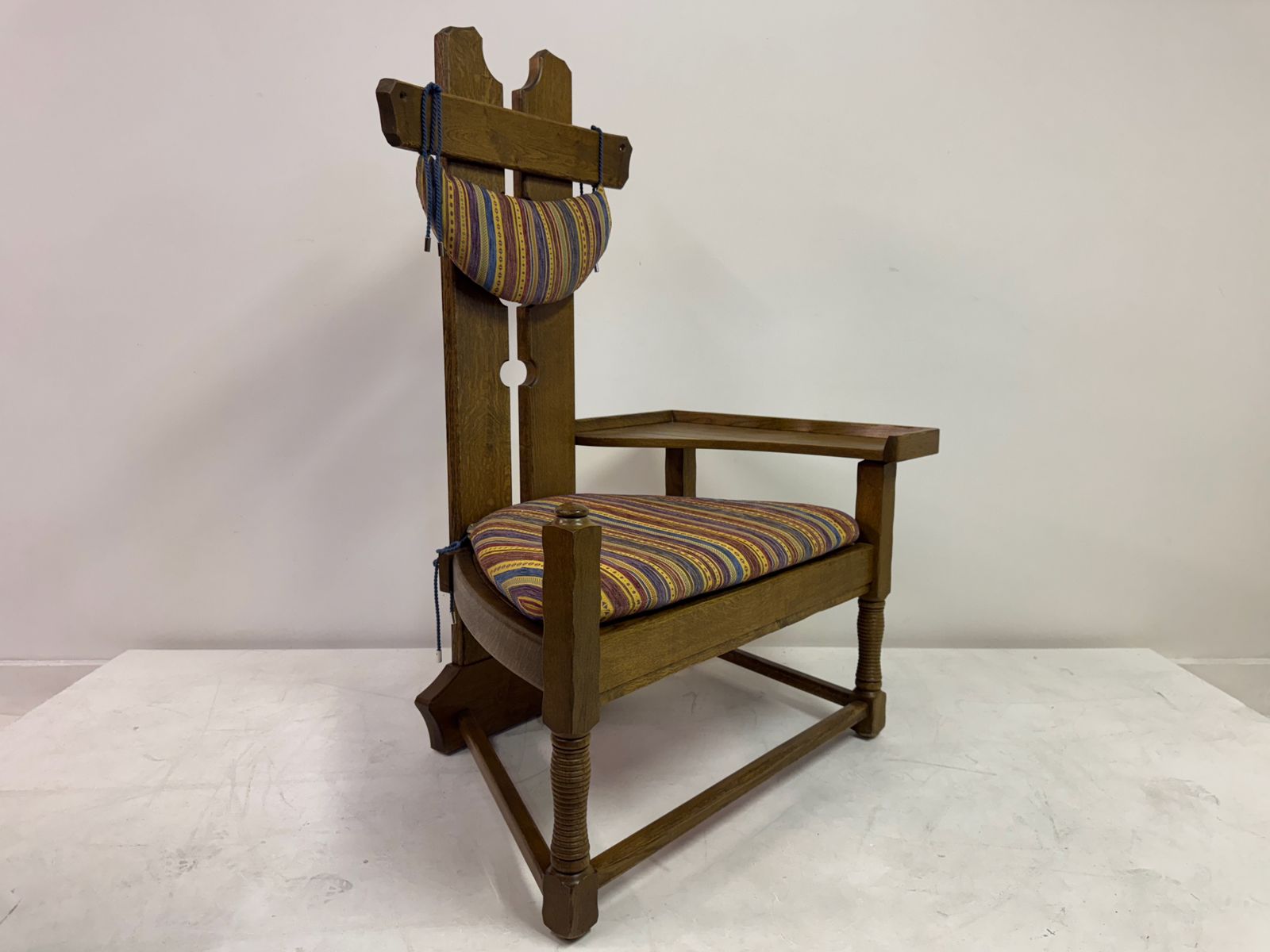 photo vinterior Belgian Oak Armchair With Integrated Side Rest, 1960s