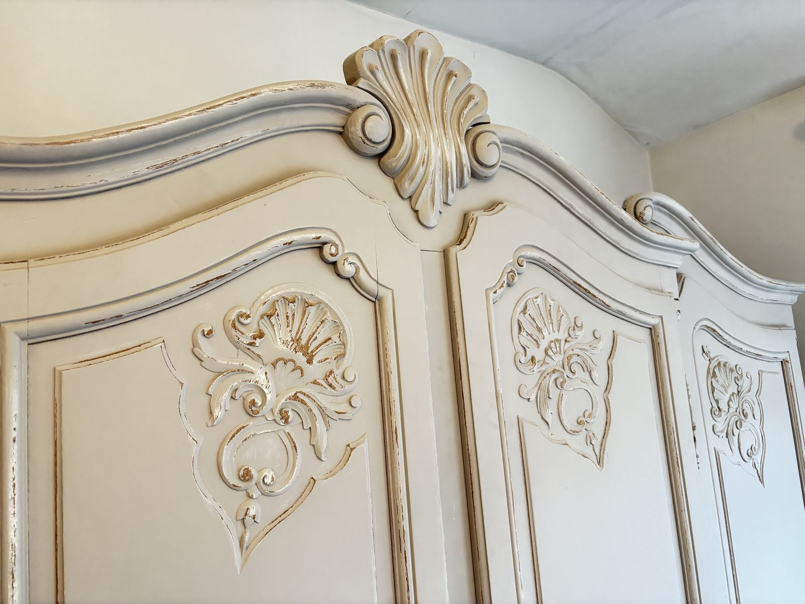 19th Century French Armoire photo vinterior