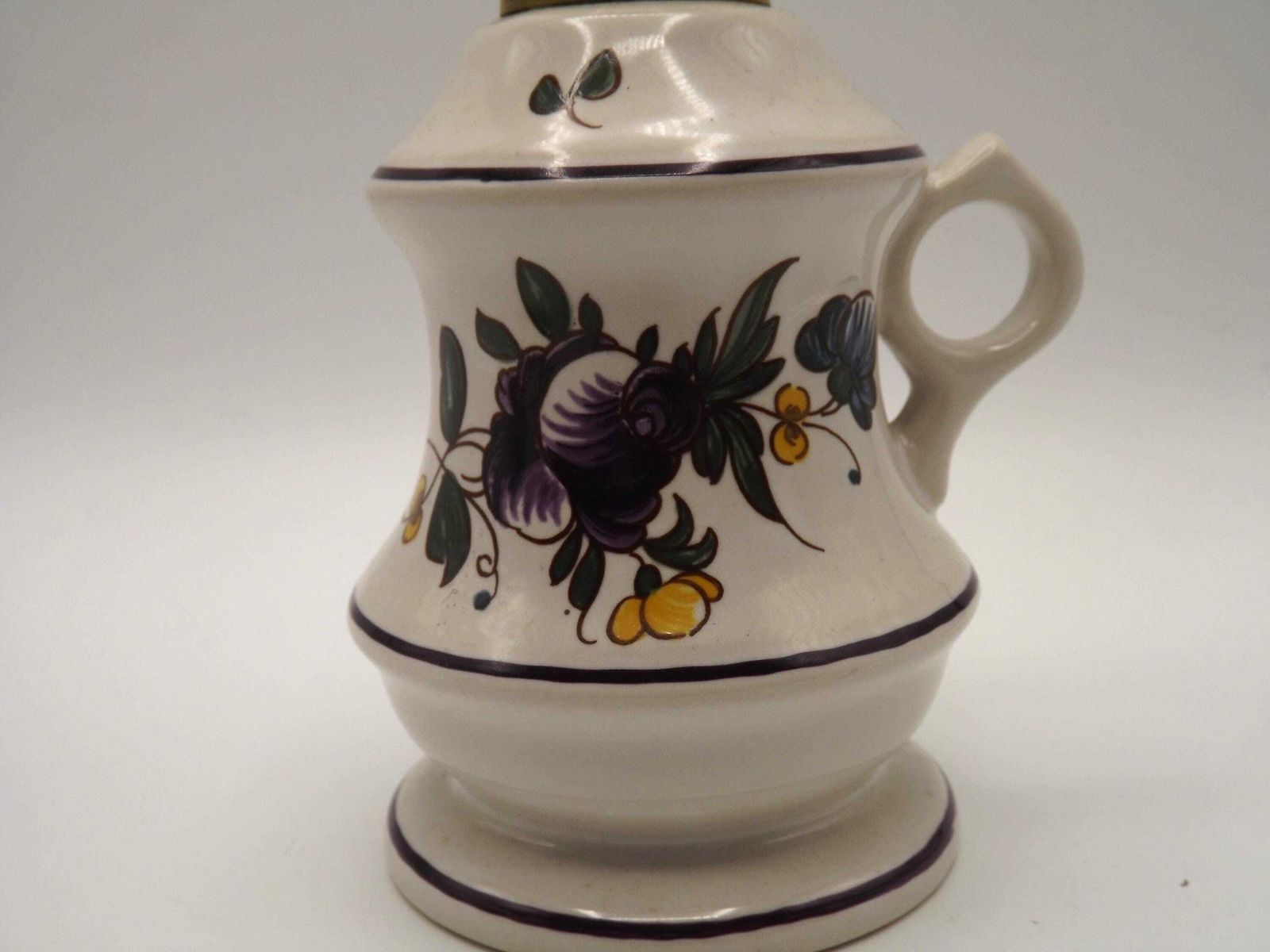 Set Van 3 Vintage Franse Kleine Keramische En Glazen Olielampen   Set Van 3 Kleine Mid Century Olielampen. Restauratieproject. Onderhoud Vereist photo buy