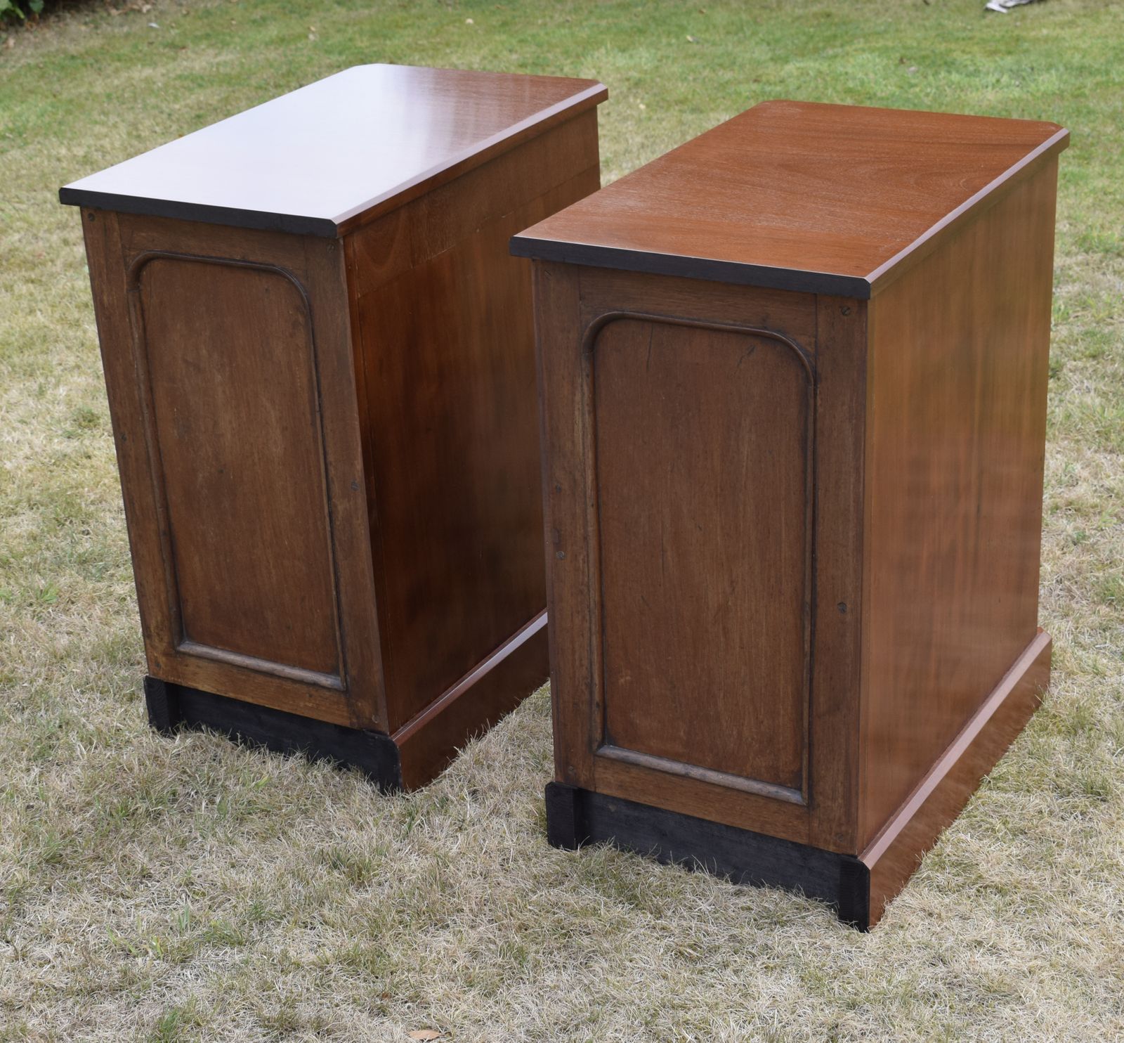 1155.0 Pair Of Victorian Bedside Chests photo
