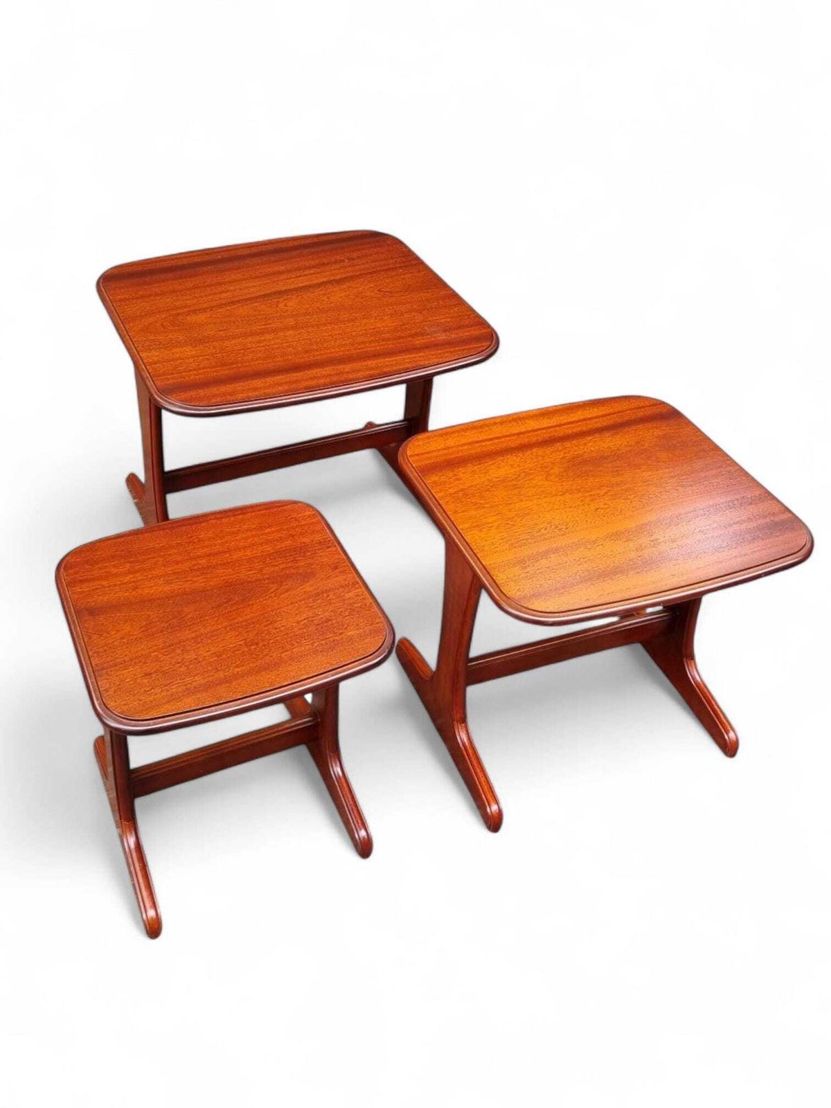 Vintage Mid Century Modern Teak Nest Of Three Tables / C.1970 photo 260.0