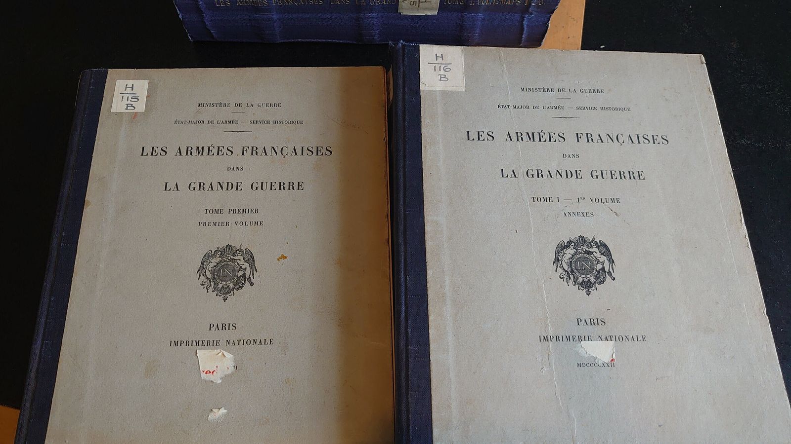 Antique "Les Armees Francaises Dans La Grande Guerre"   Tome I   Volume I   Full Set (Book, Annexes & Maps) Very Good Condition   1925 photo furniture
