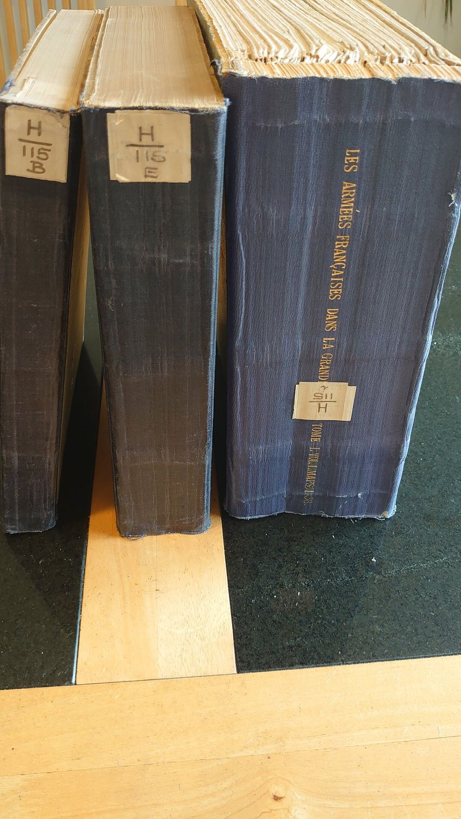 Antique "Les Armees Francaises Dans La Grande Guerre"   Tome I   Volume I   Full Set (Book, Annexes & Maps) Very Good Condition   1925 photo for sale