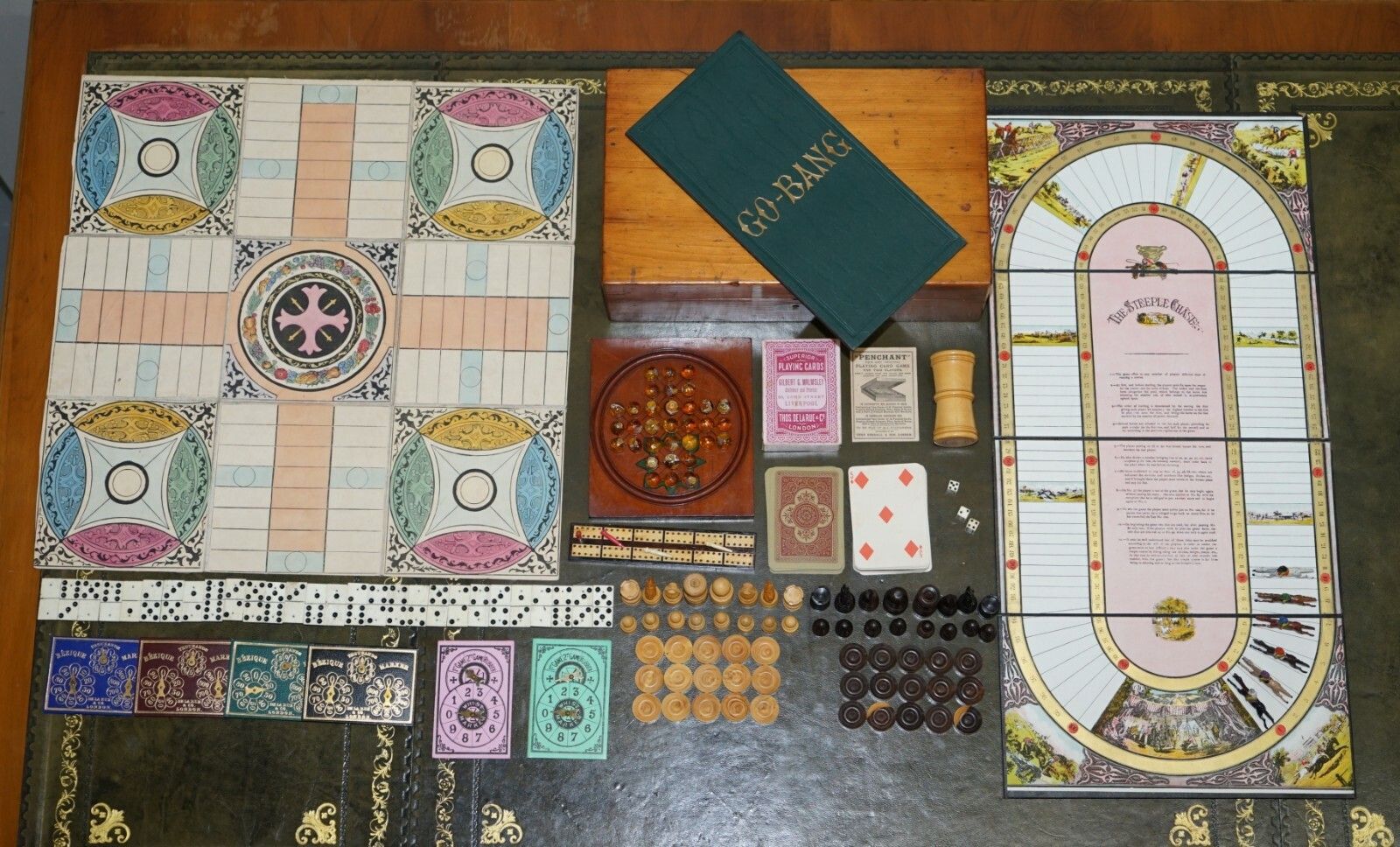 Lovely Circa 1890 Victorian Mahogany Games Compendium Chess Horse Racing Dice photo vinterior