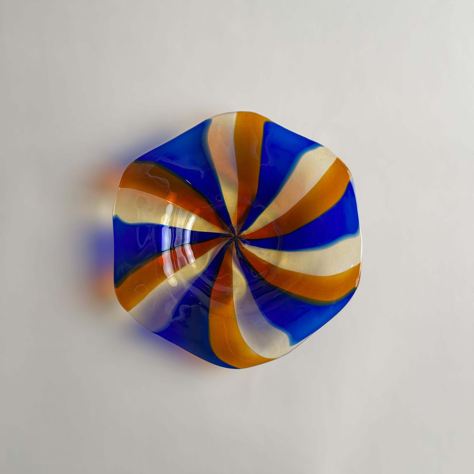 Fratelli Toso Murano Dish In Red And Blue Swirled Stripes, Italy, 1970s photo vinterior