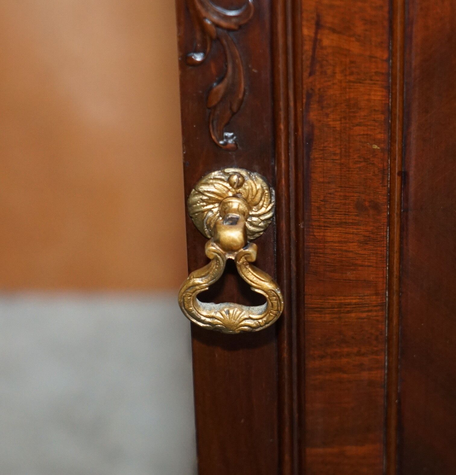 Antique Honduras Mahogany Side End Table Lion Hair Paw Carved Feet Part Of Suite photo buy
