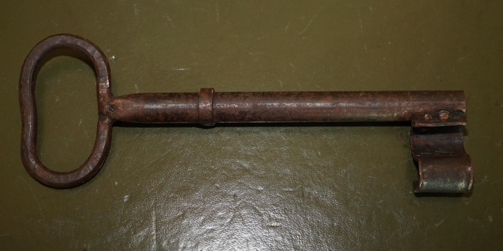 Huge Antique English Architectural Salvage 17th Century Door Lock 30cm Long Key photo for sale