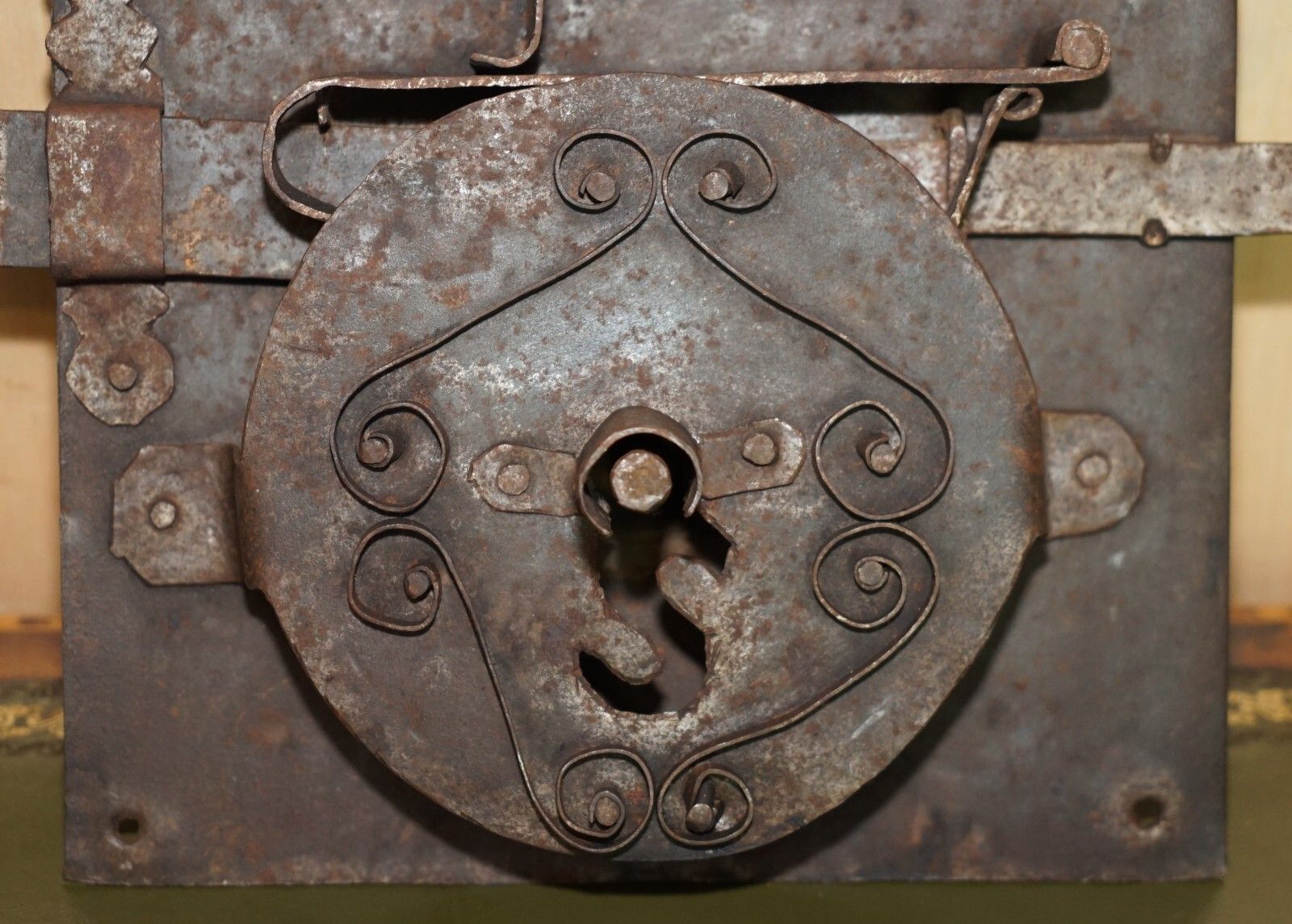 Huge Antique English Architectural Salvage 17th Century Door Lock 30cm Long Key photo vinterior