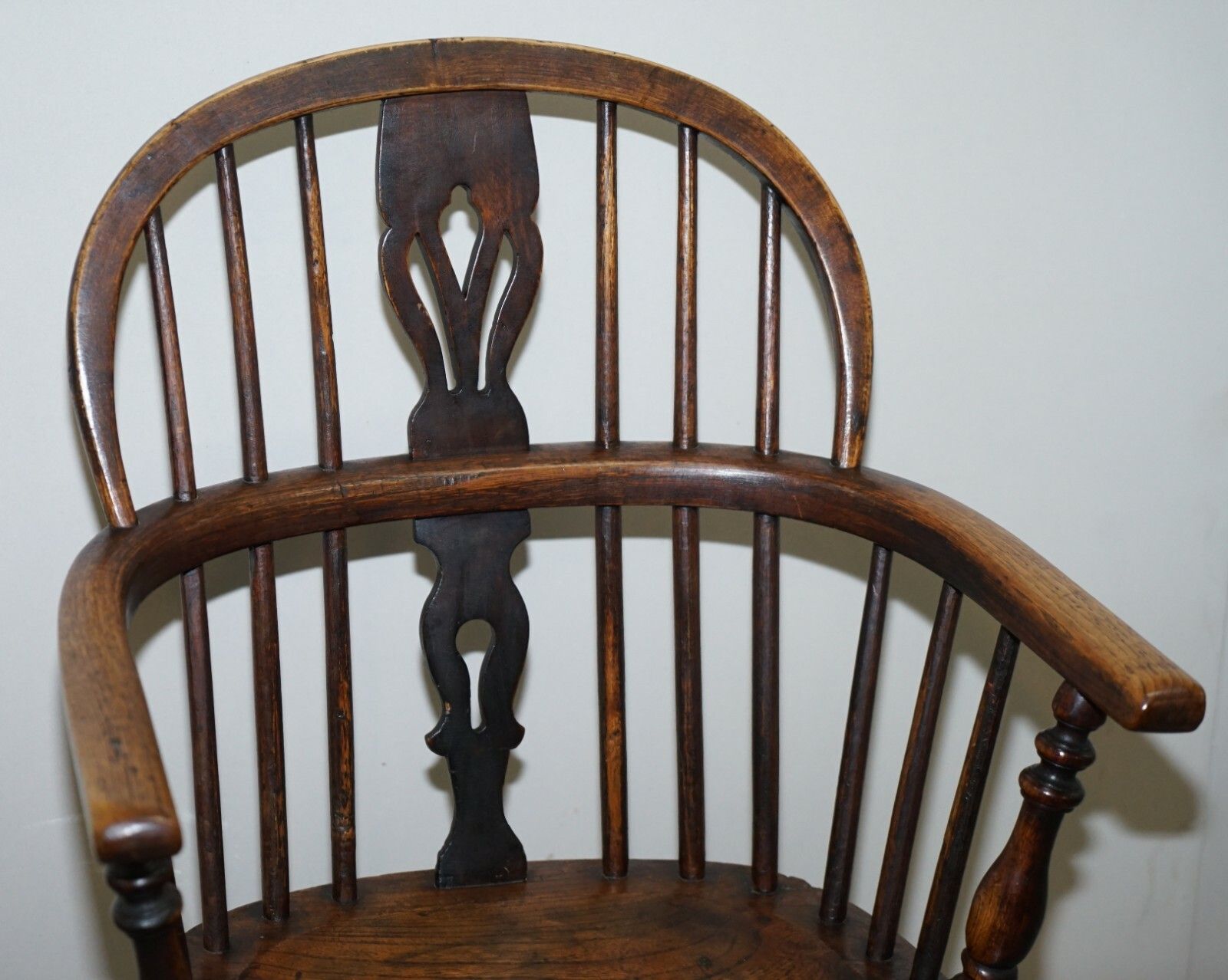 English Classic Antique Victorian 19th Century Elm & Ash Wood Windsor Armchair photo Furniture