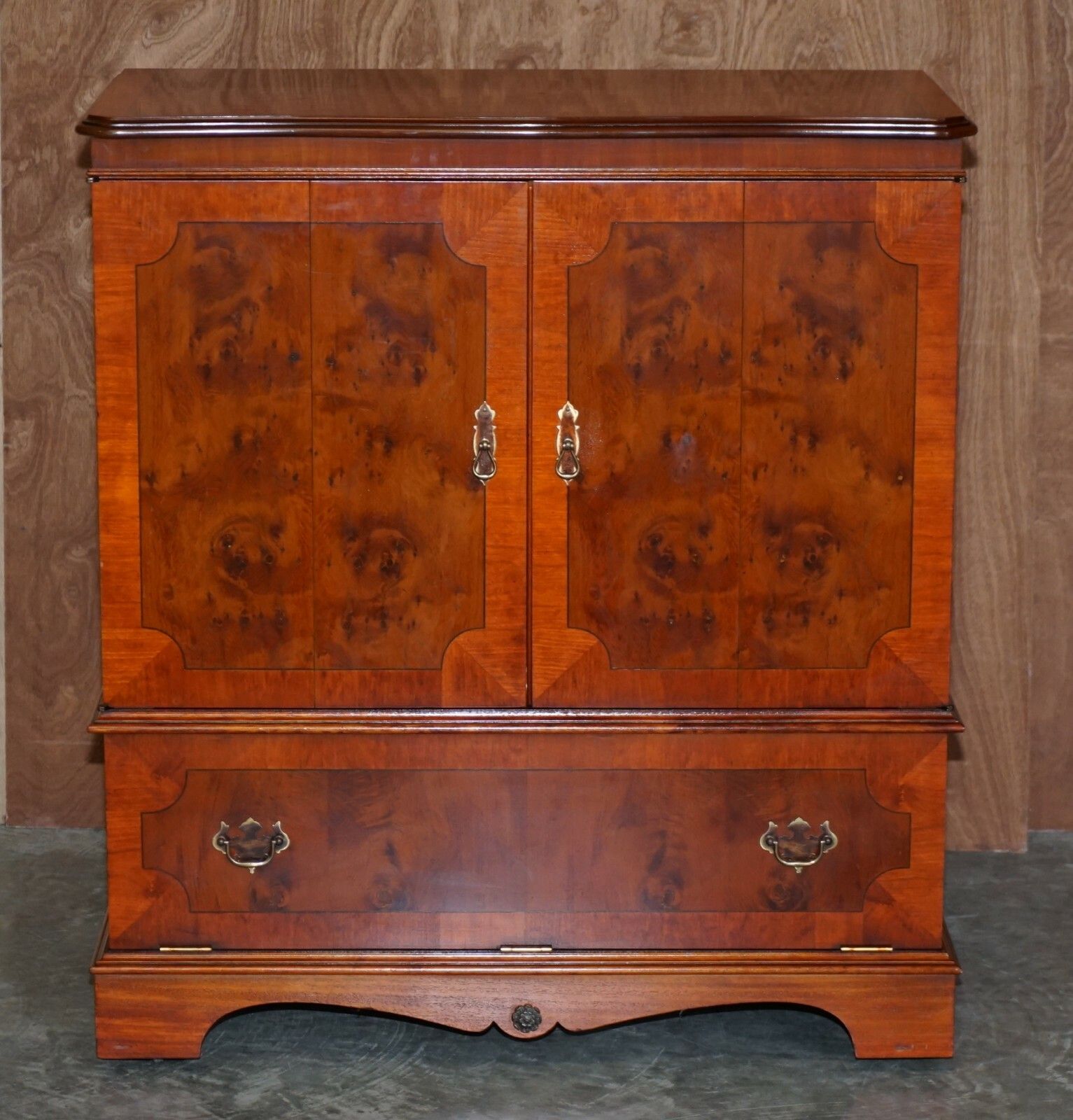 Stunning Burr Yew Wood Tv Media Cupboard Designed To House Television & Boxes photo furniture