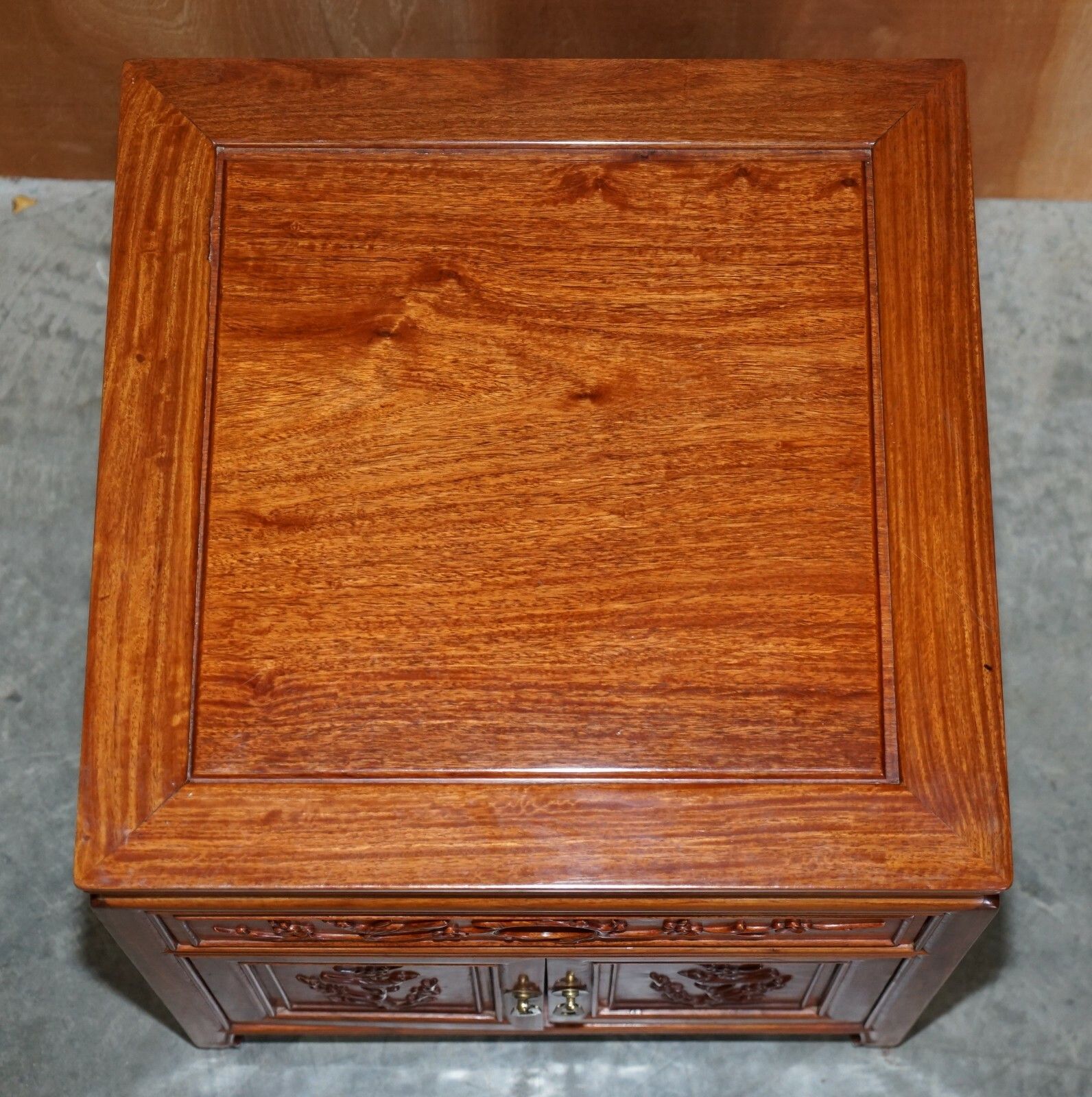 Pair Of Oriental Teak Side End Lamp Wine Tables Drawers With Birds & Flowers photo Furniture