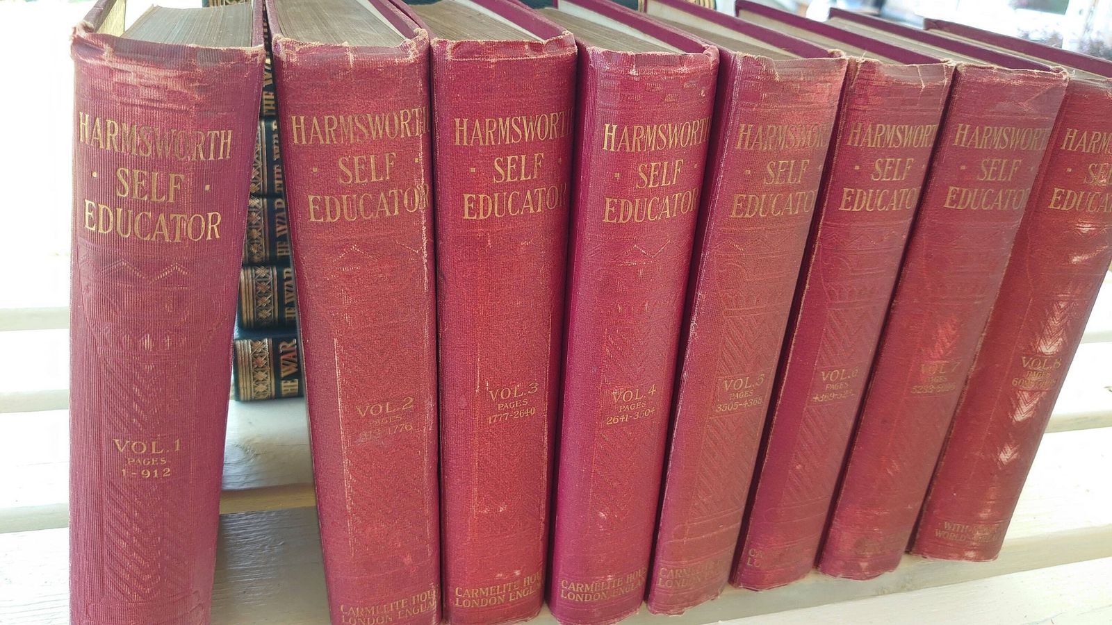 Harmsworth Self Educator   Help And Guide Books From 1906   Carmelite House   Acceptable To Good Condition   8 Volumes photo furniture