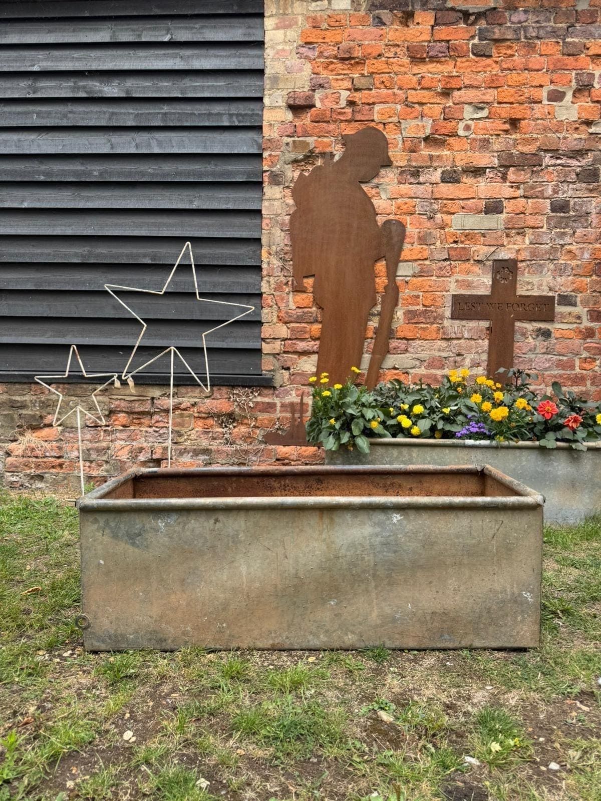 Rustic Galvanised Trough Garden Planter / Raised Bed Flower Plant Tree Pot 6a