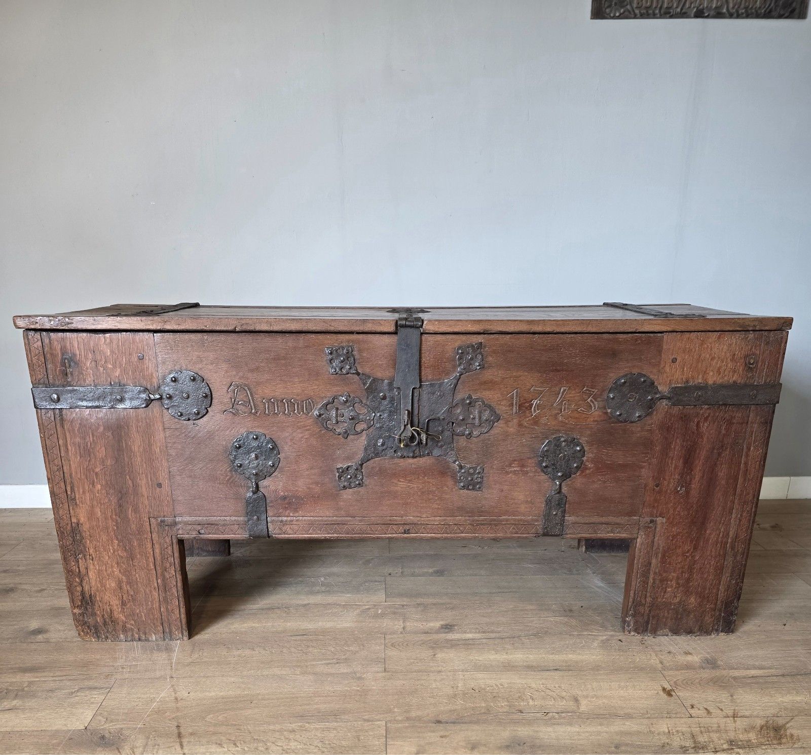 Dated Oak Ironbound Westphalian Coffeur photo furniture