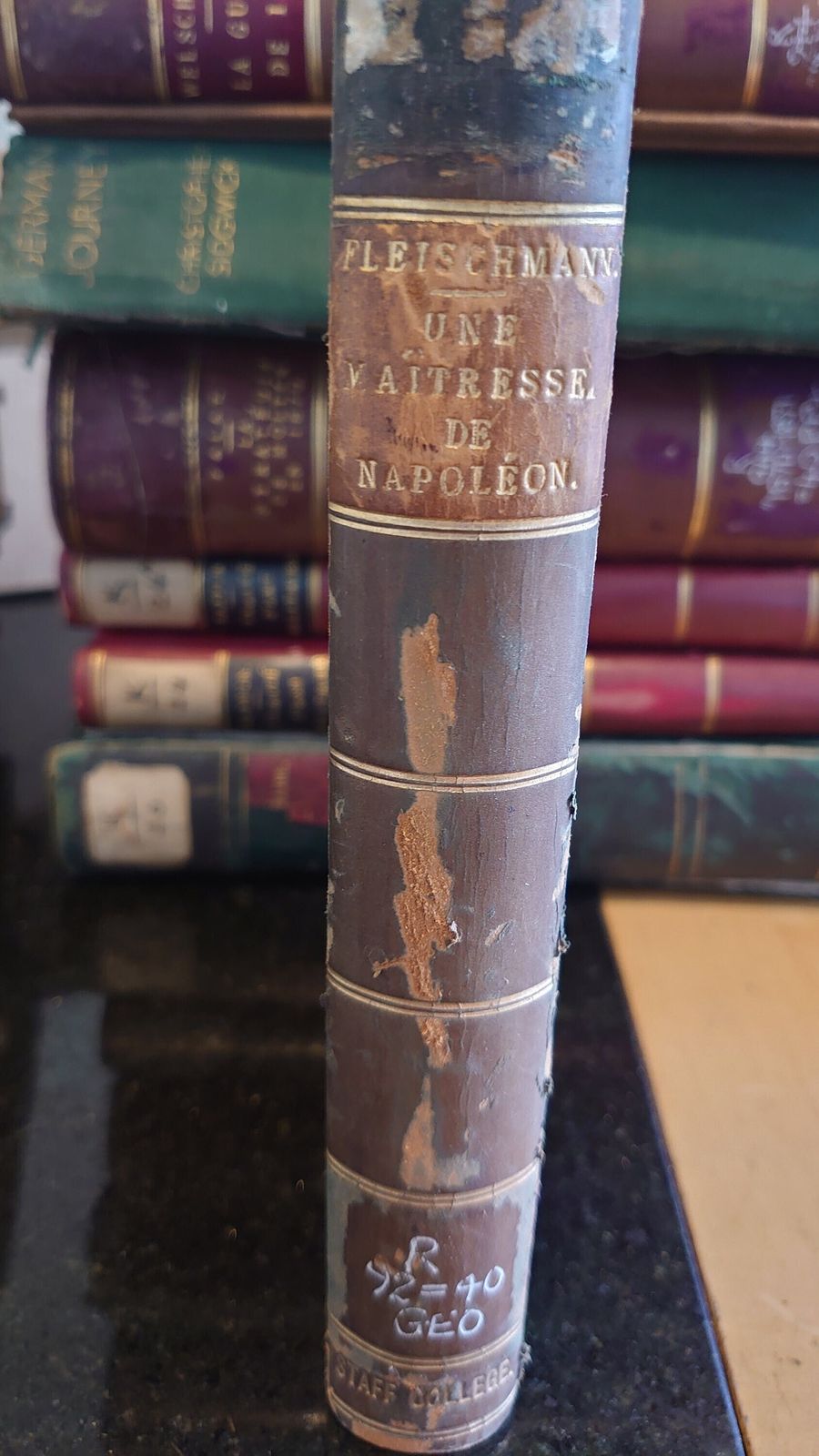 Une Maitresse De Napoleon   Napoleon's Mistress   Very Good Condition   1908   In French   Leather Bound