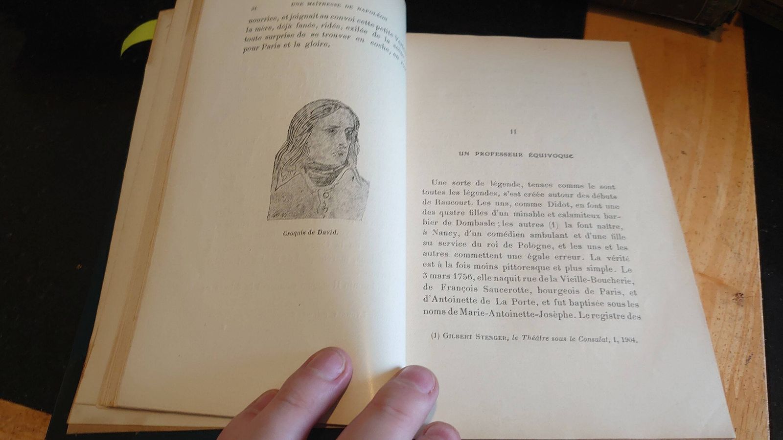 Une Maitresse De Napoleon   Napoleon's Mistress   Very Good Condition   1908   In French   Leather Bound photo 83.0