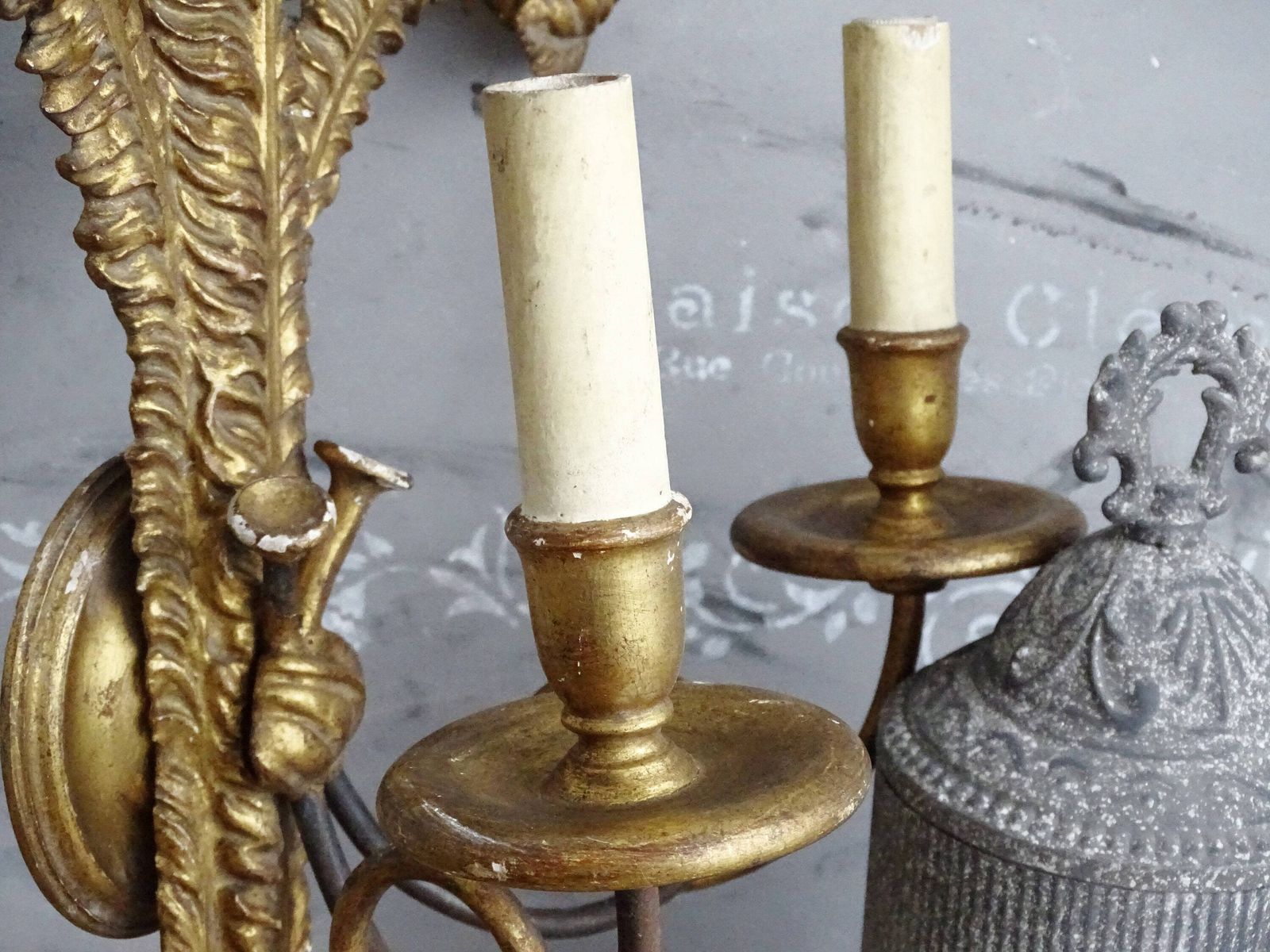 Antique Florentine Giltwood Wall Sconce: Hand Carved Wood, 2 Arm Candelabra photo vinterior