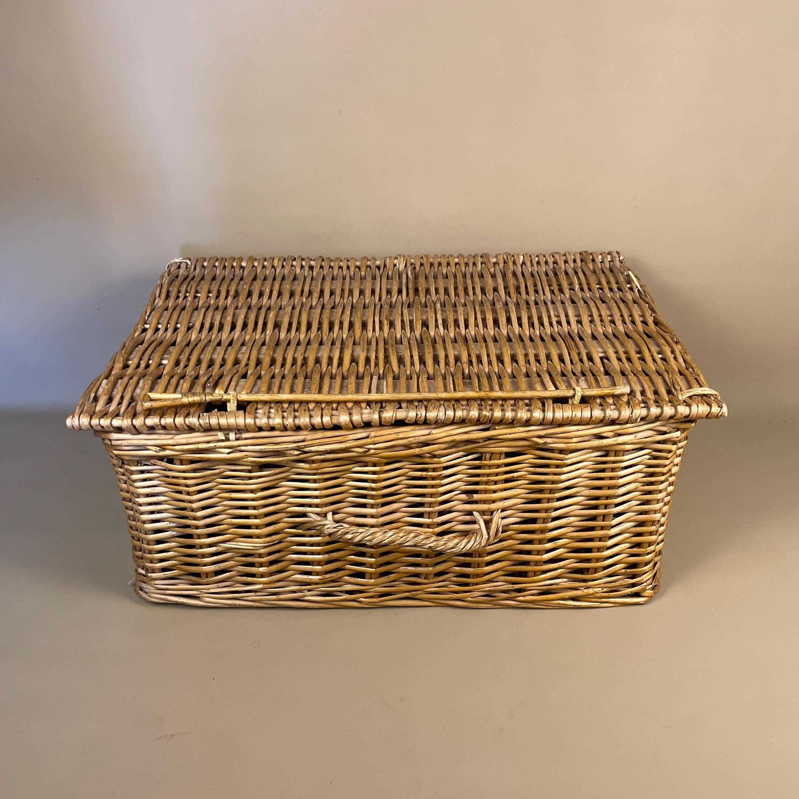 Rectangle Basket Woven Wicker Brown Antique Storage Lidded Lid Log Toys Tidy Handle Vintage Rectangle Lockable Picnic photo for sale