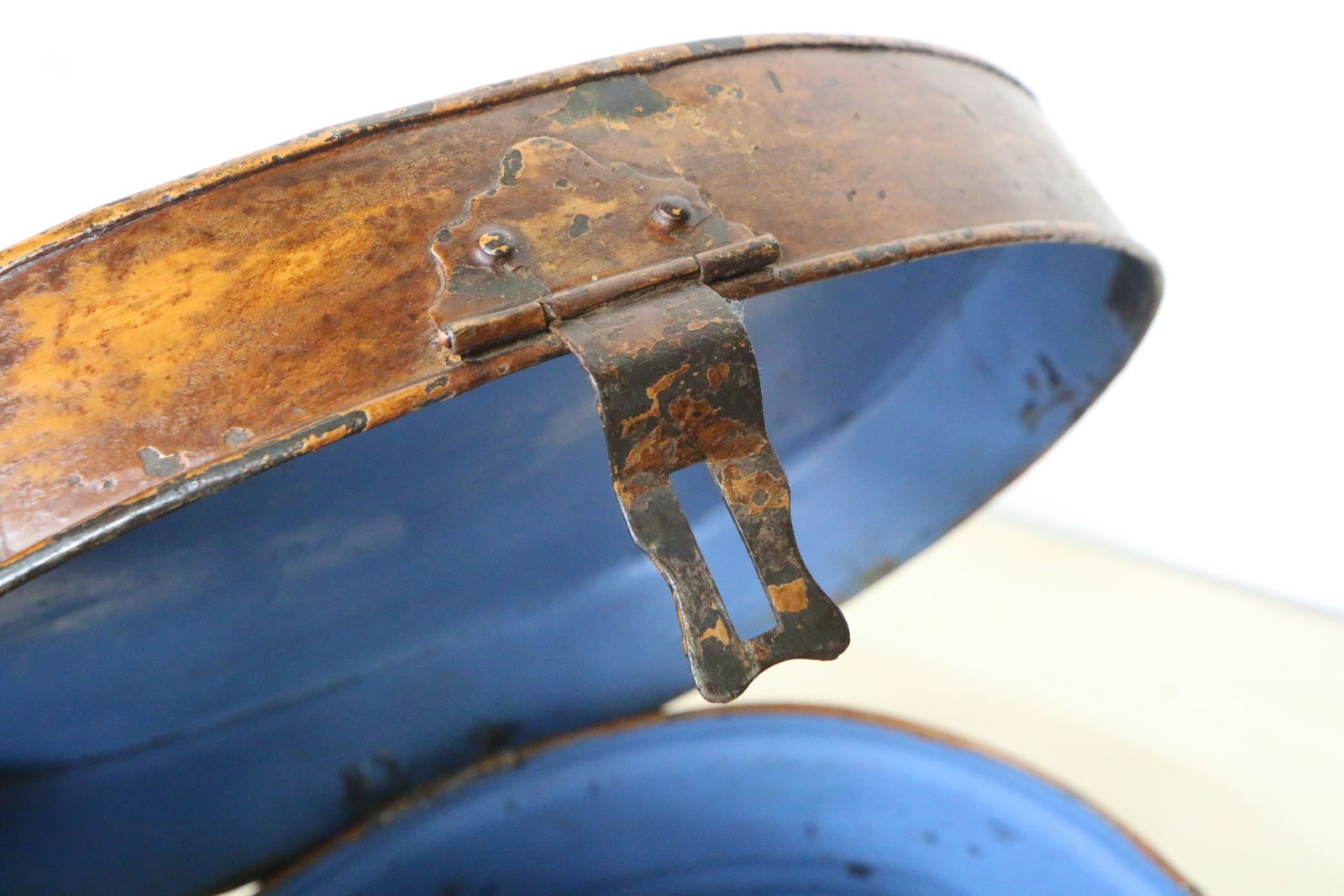 photo furniture Antique Metal Hat Box Toleware Tin Lovely Patina + Hasp Very Decorative
