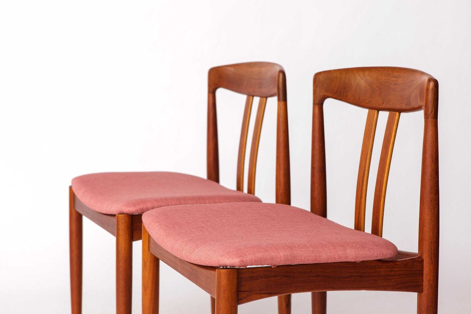 Set Of 4 Bramin Teak Dining Chairs – Denmark 1960s – Pink Upholstery – Mid Century Modern photo buy
