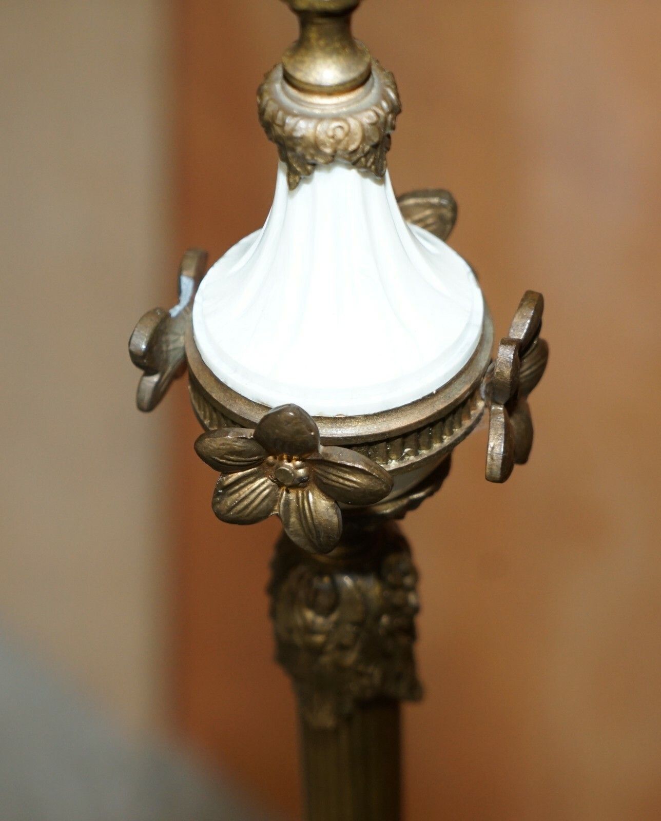 1350.0 Lovely Circa 1920's Marble & Brass Floor Standing Lamp With Cherub Putti's Angel photo