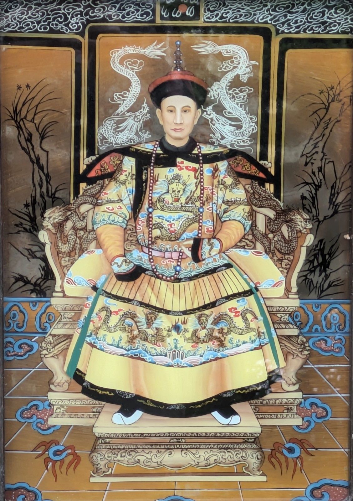 Good Chinese Painting On Glass Dignitary photo vinterior