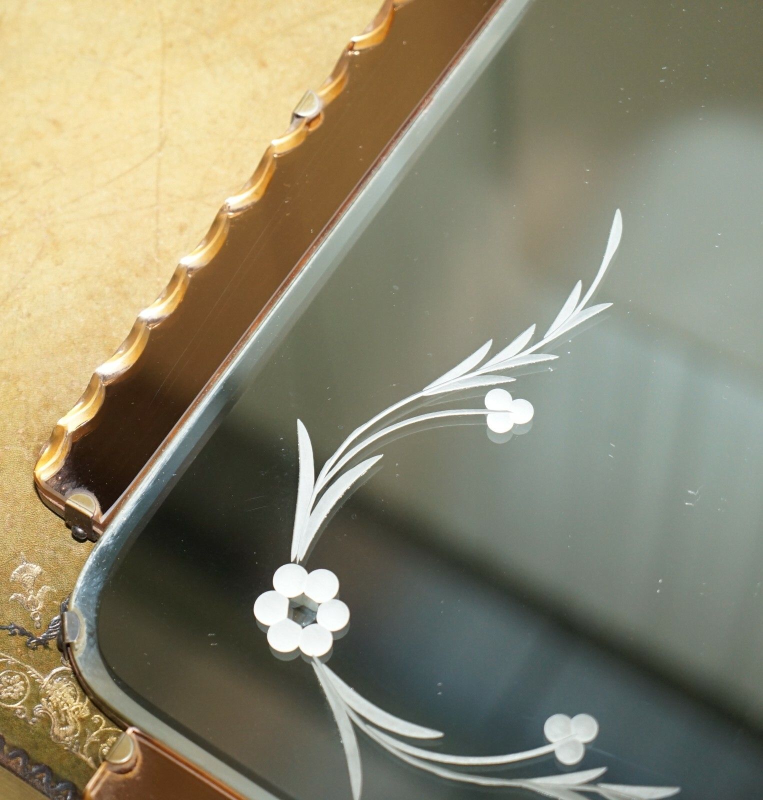 Lovely 1930's Peach French Art Deco Venetian Etched & Engraved Bevelled Mirror photo vinterior