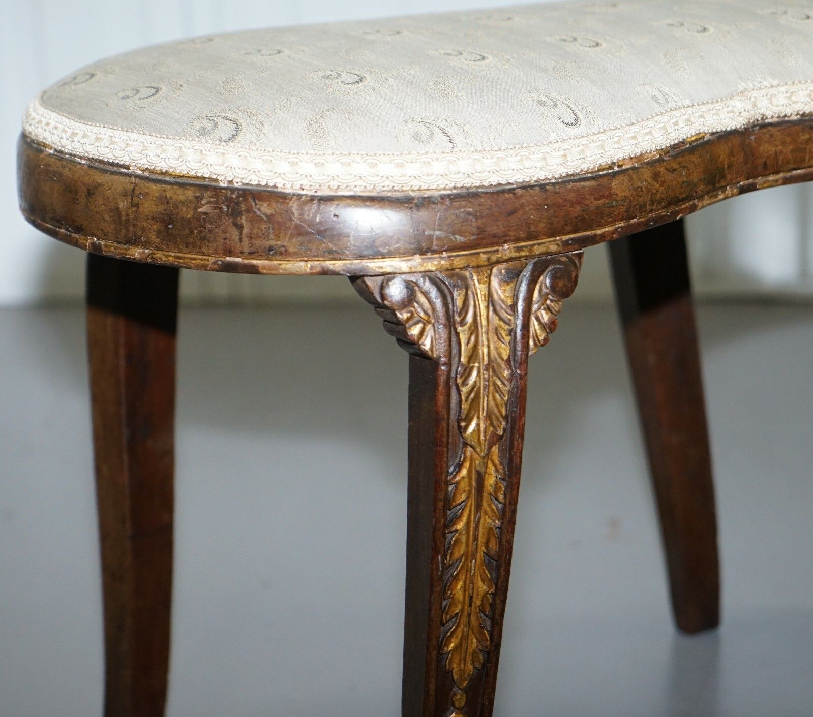 Rare Regency Walnut Giltwood Curved Kidney Saddle Stool Acanthus Leaf Detailing photo vintage