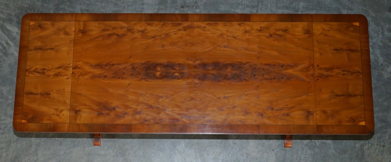 1350.0 Sublime Vintage Bevan Funnell Extending Burr Yew Wood Coffee Table Part Of Suite photo