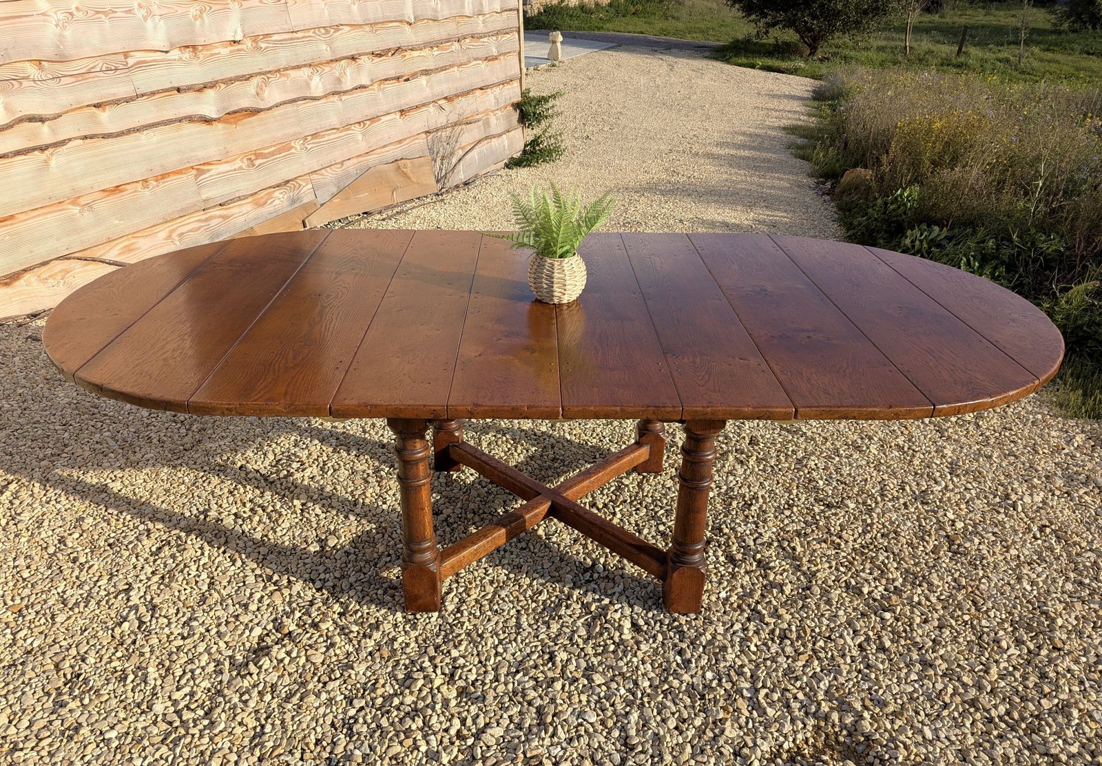 Heavy Pippy Oak Extending Table   Batheaston Furniture  Seats 10 12   Oval photo 1600.0