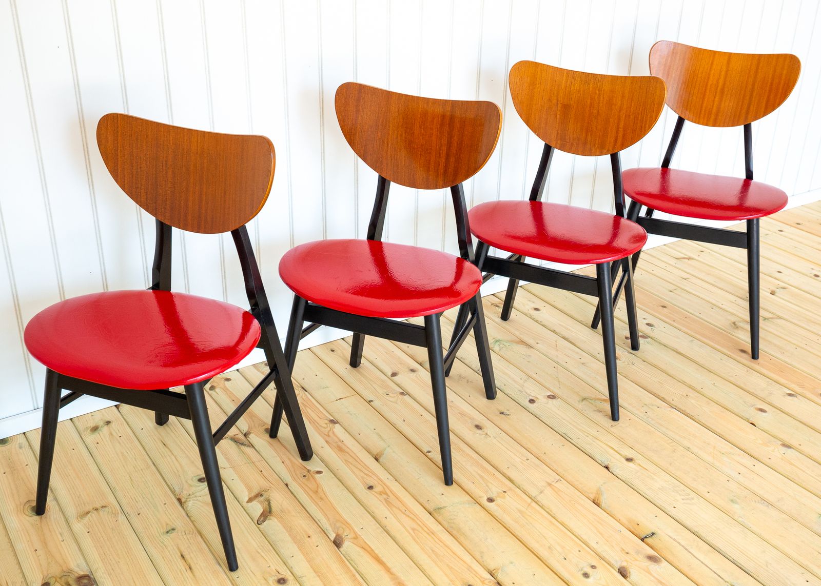 Mid Century Butterfly Dining Chairs Set Of 4 Space Age Mcm 1960s 1950s Red Black Vintage Retr.O photo furniture
