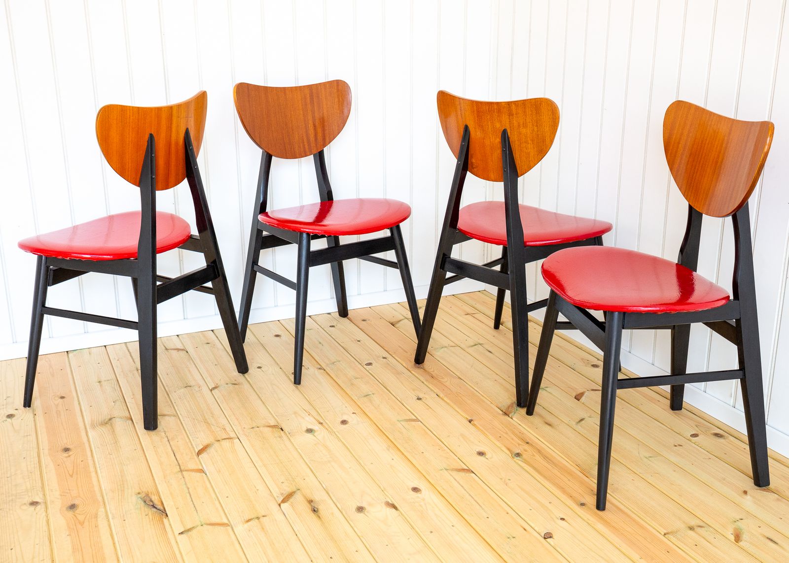 Mid Century Butterfly Dining Chairs Set Of 4 Space Age Mcm 1960s 1950s Red Black Vintage Retr.O