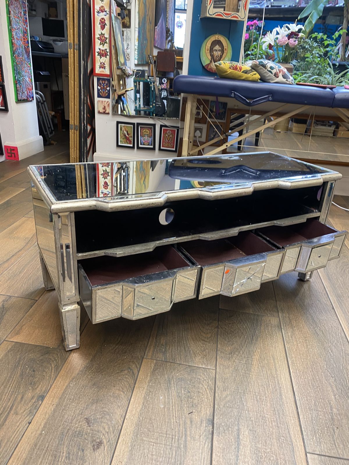 Lucca Vintage Venetian 3 Drawer Mirrored Glass Tv Stand Media Unit