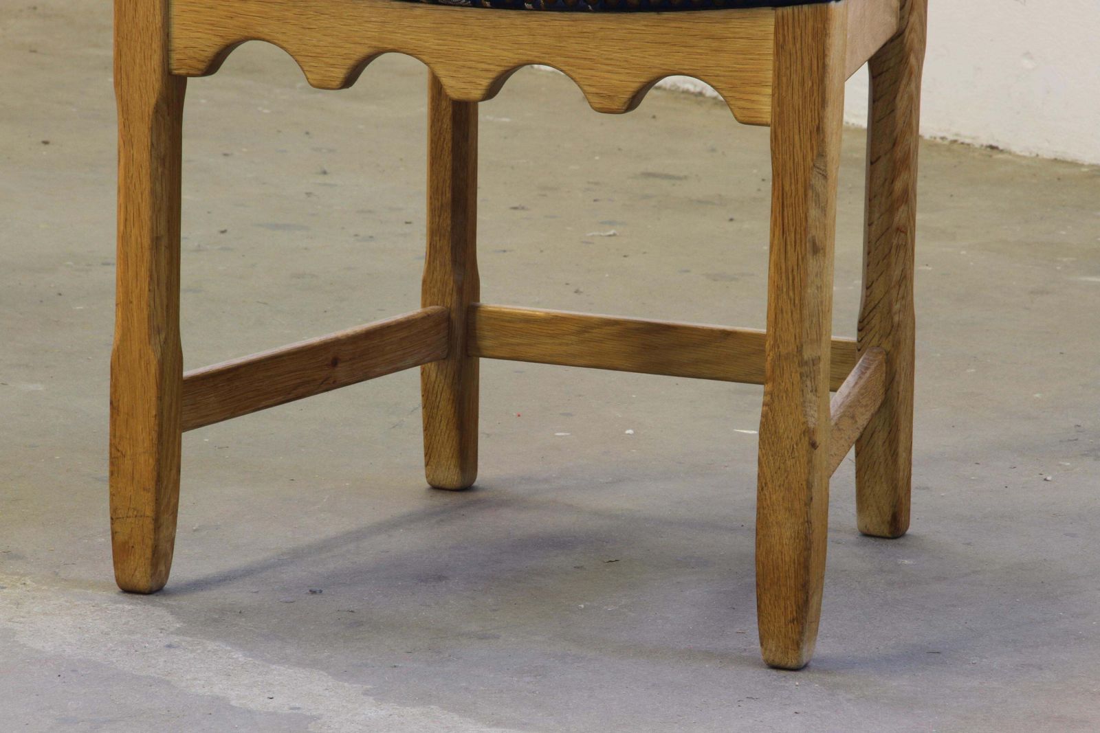 photo vinterior Vintage 1960s Danish Brutalist Oak Ladder Dining Chairs Style Of Kjærnulf