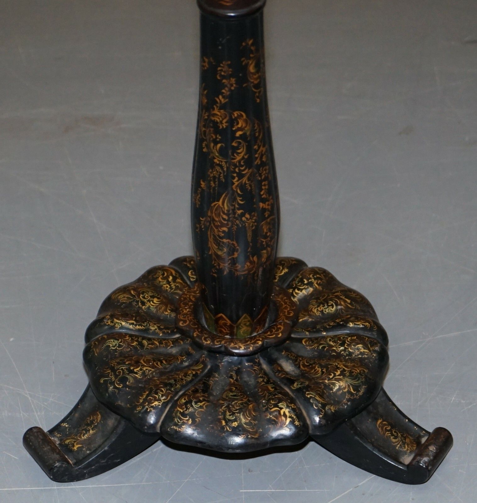 Rare Jennens & Bettridge Brimm Parcel Gilt Papier Mache Hand Paint Pole Screen photo vintage