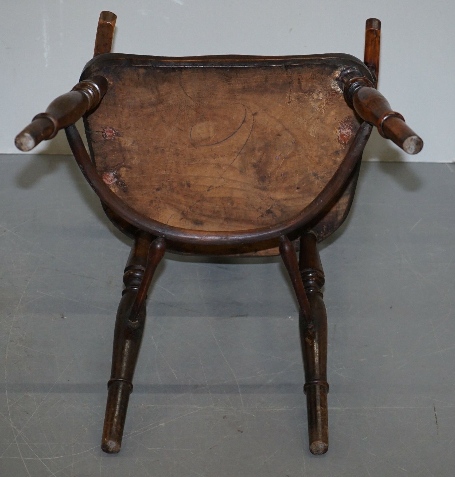 1250.0 1 Of 6 Solid Elm Windsor Armchairs Circa 1860 English Countryhouse Furniture photo