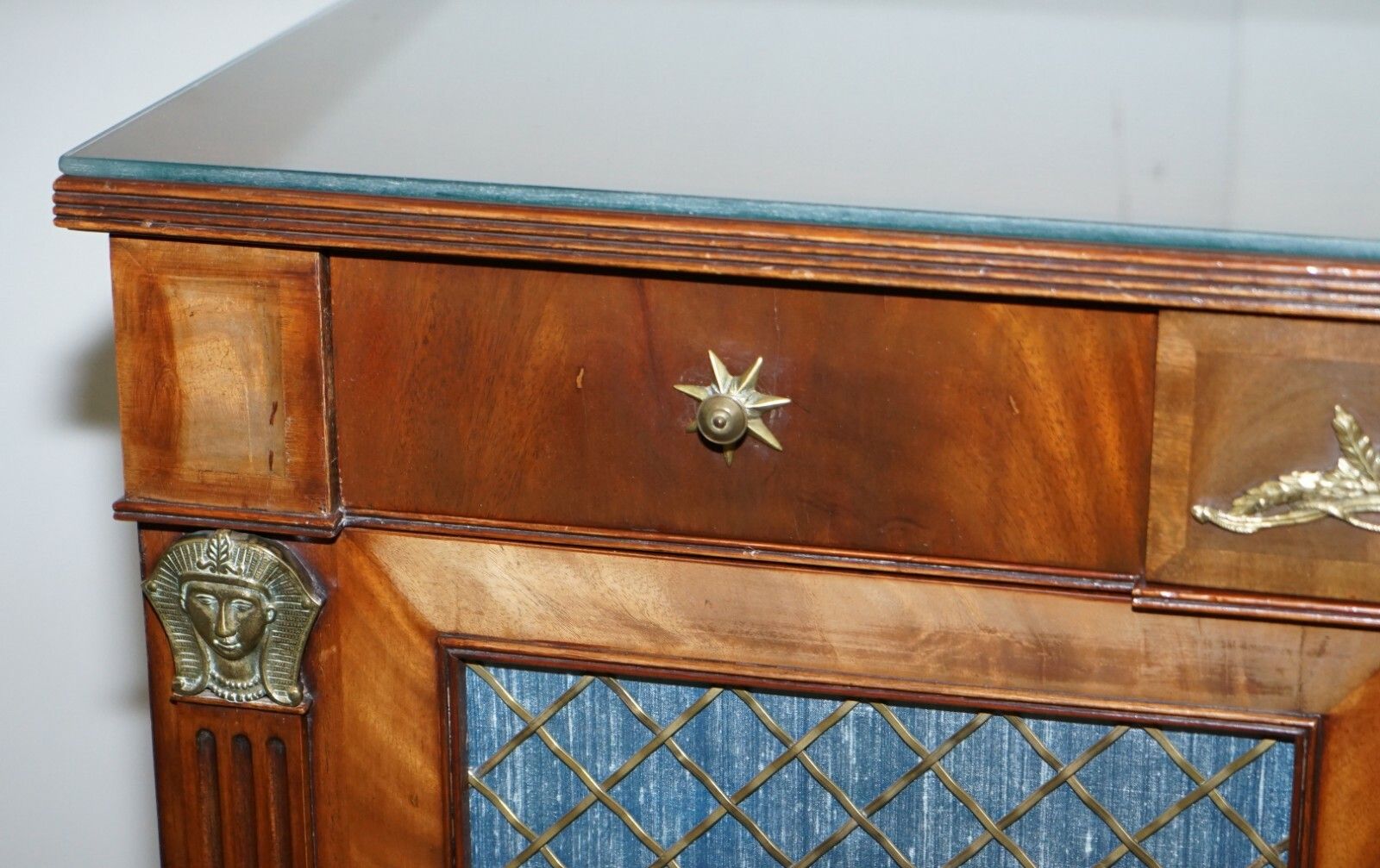 photo furniture Antique Circa 1900 Flamped Mahogany Gilt Bronze Sideboard In The Regency Taste