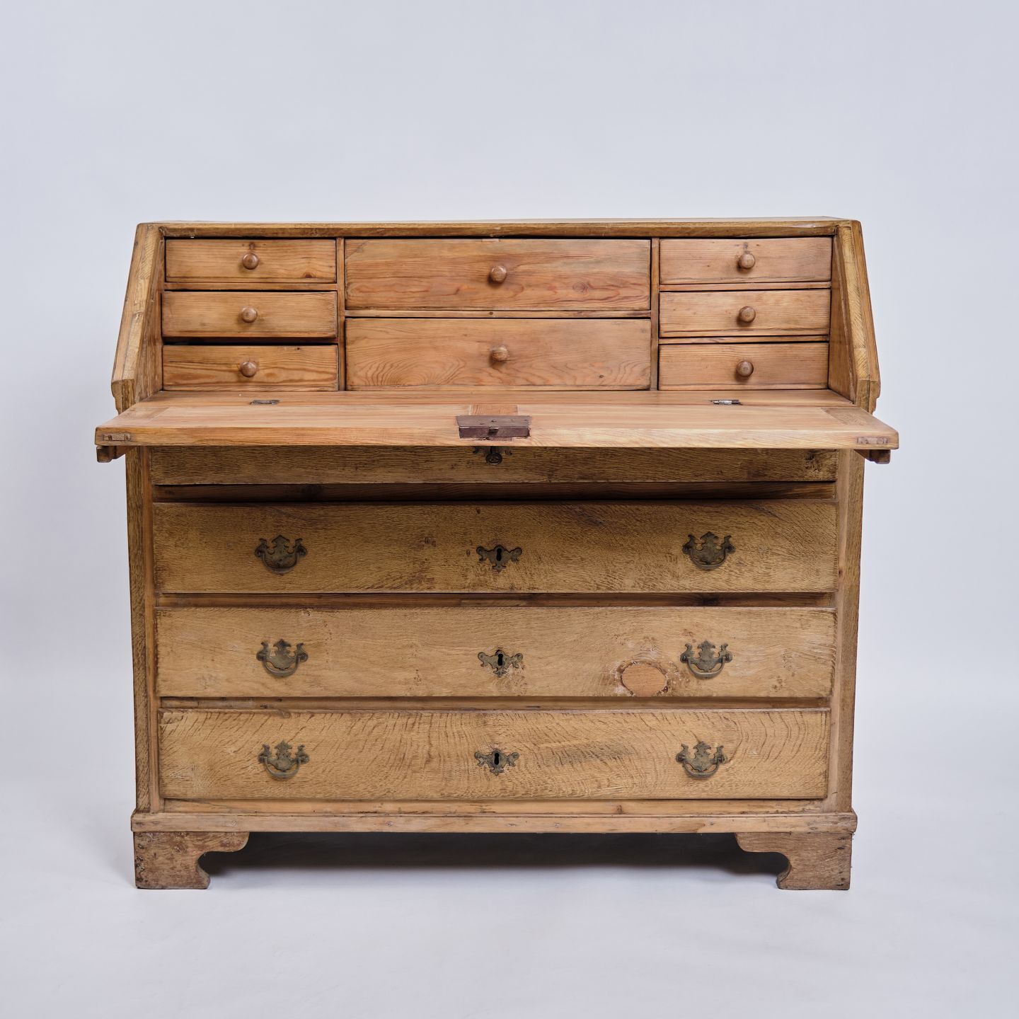 Chatol – Louis Seize Style – Pine – Circa 1780