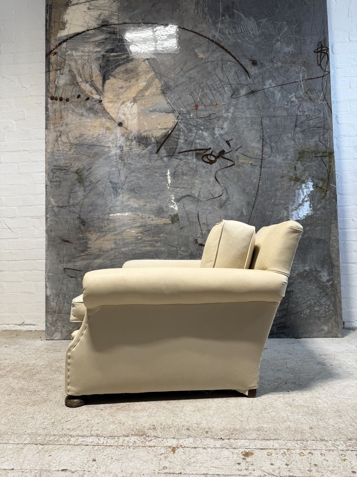 A Robust Pair Of Edwardian Armchairs In Original Leather photo furniture