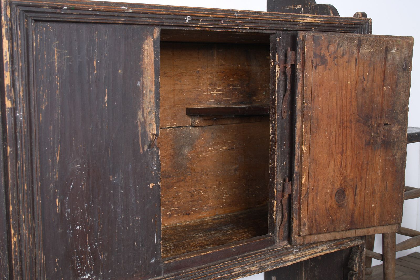 Primitive Rustic European Farmhouse Kitchen Dresser Unit With Storage Shelves photo 1565.0