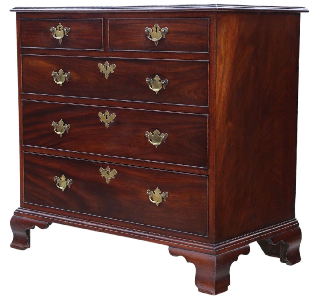 Antique Georgian Mahogany Chest Of Drawers – Fine Quality, Late 18th / Early 19th Century photo for sale