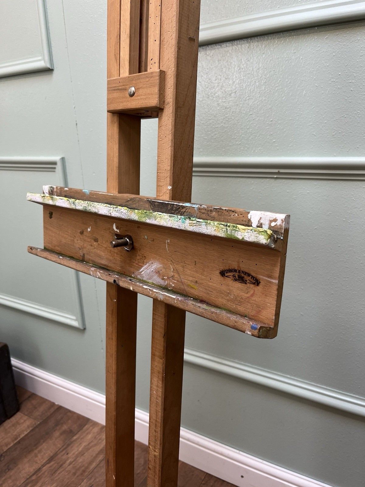 Superior Quality Large Vintage Windsor And Newton Easel, Art, Painting, Display photo for sale