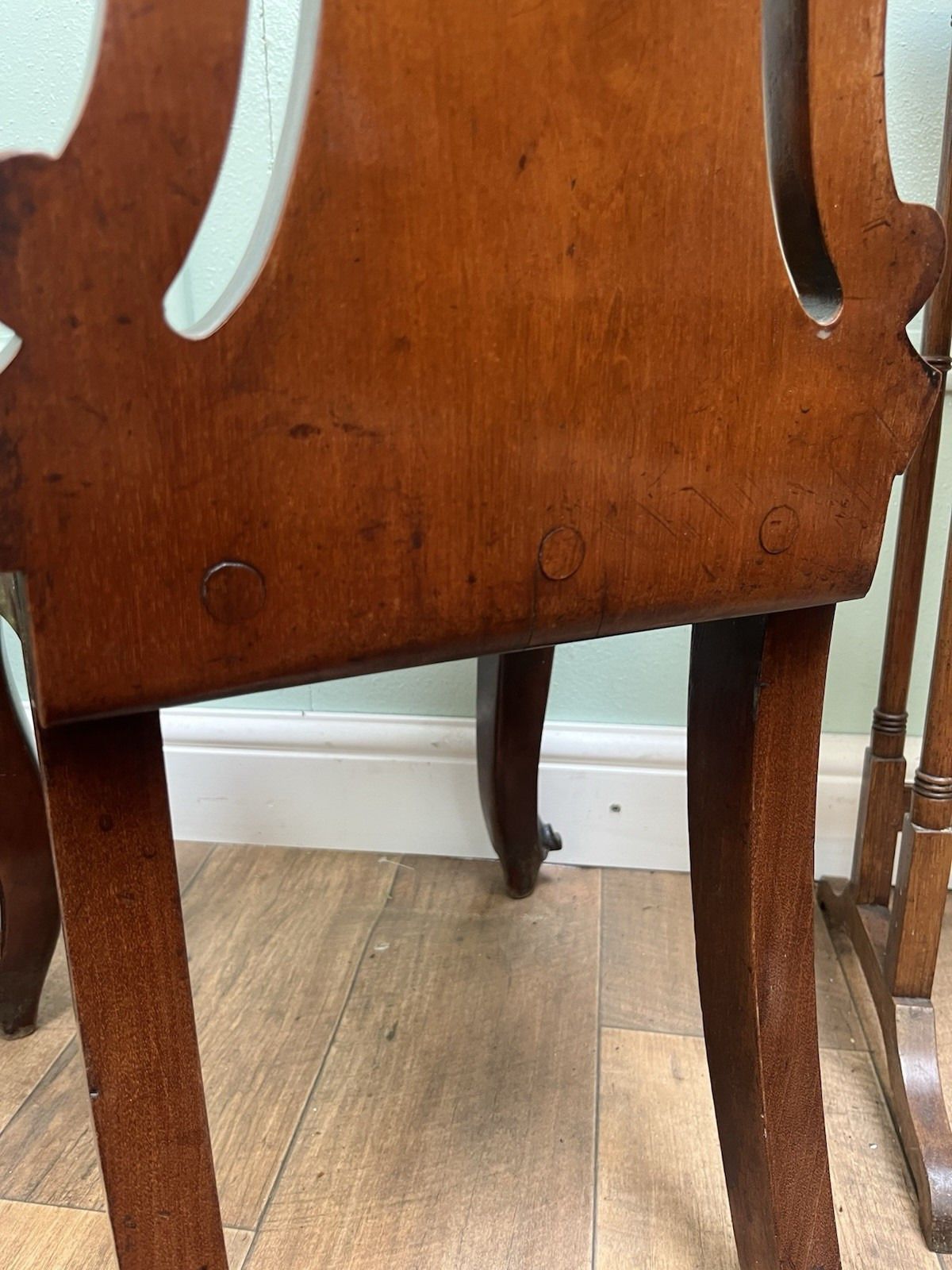 photo furniture Stunning Pair Of 19th Century Victorian Antique Carved Mahogany Hall Chairs