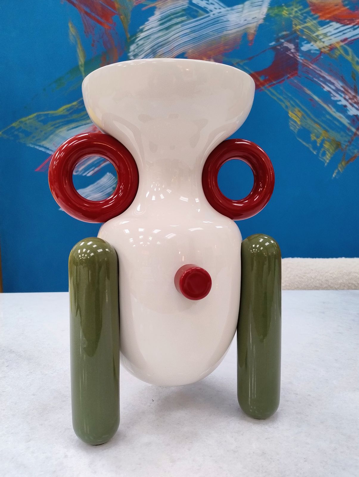 Contemporary White Vase Made Of Ceramic Designed By Jaime Hayón photo vinterior