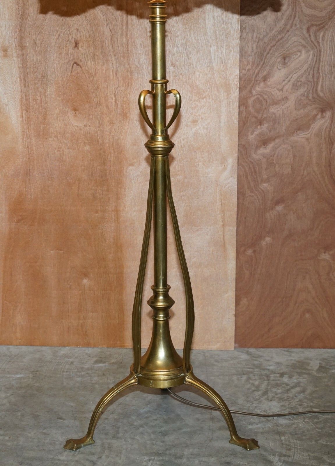 Antique Art Nouveau Floor Standing Lamp Height Adjustable Brass Sculptured Frame photo for sale