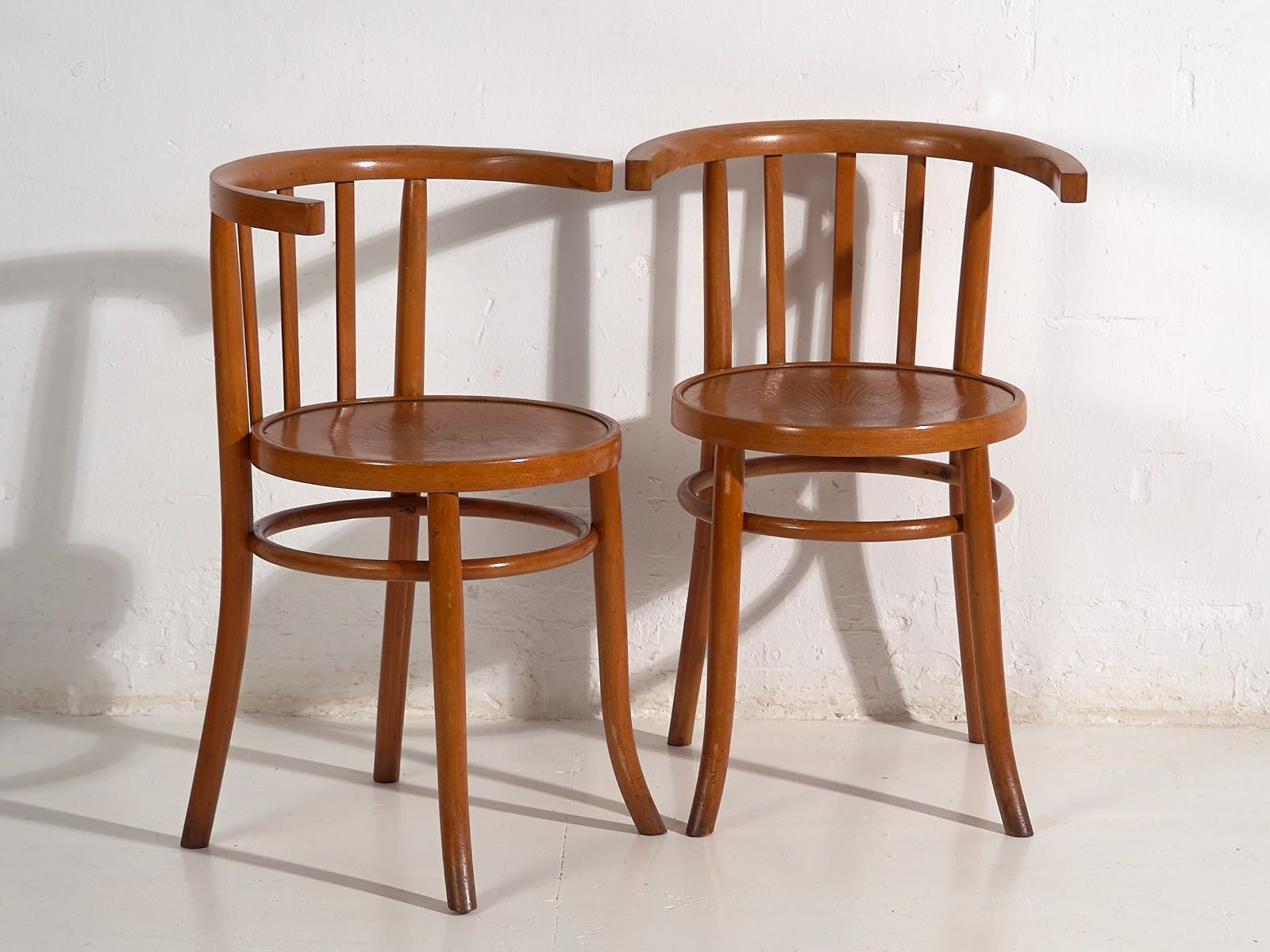 Antique Bentwood Chairs With Engraved Seat (C.1920). Set Of 4 Pieces #1 photo for sale