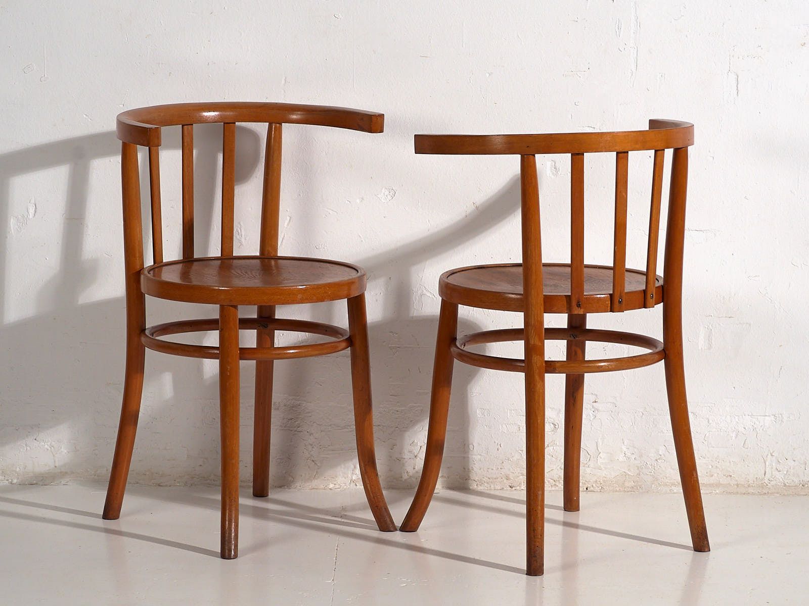 Antique Bentwood Chairs With Engraved Seat (C.1920). Set Of 4 Pieces #1 photo 899.0