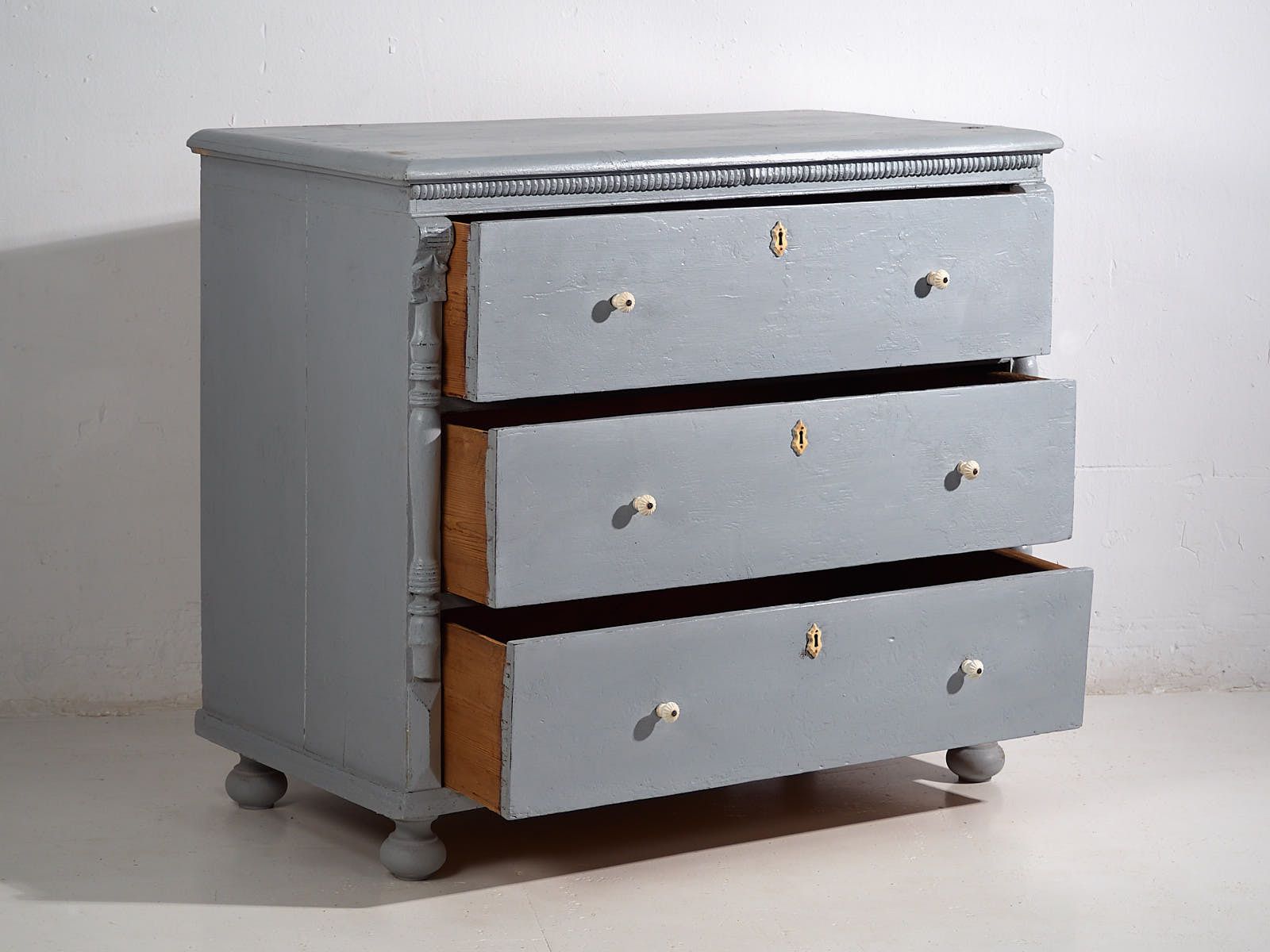 Large Antique Three Drawer Dresser (C.1920) #44 photo Furniture