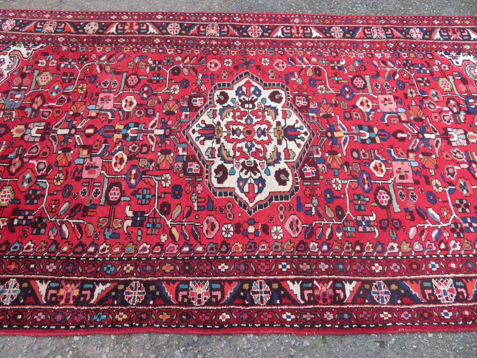 Hamadan Kelleh Carpet Large Sized Rug. 320cm X 163cm. photo 605.0