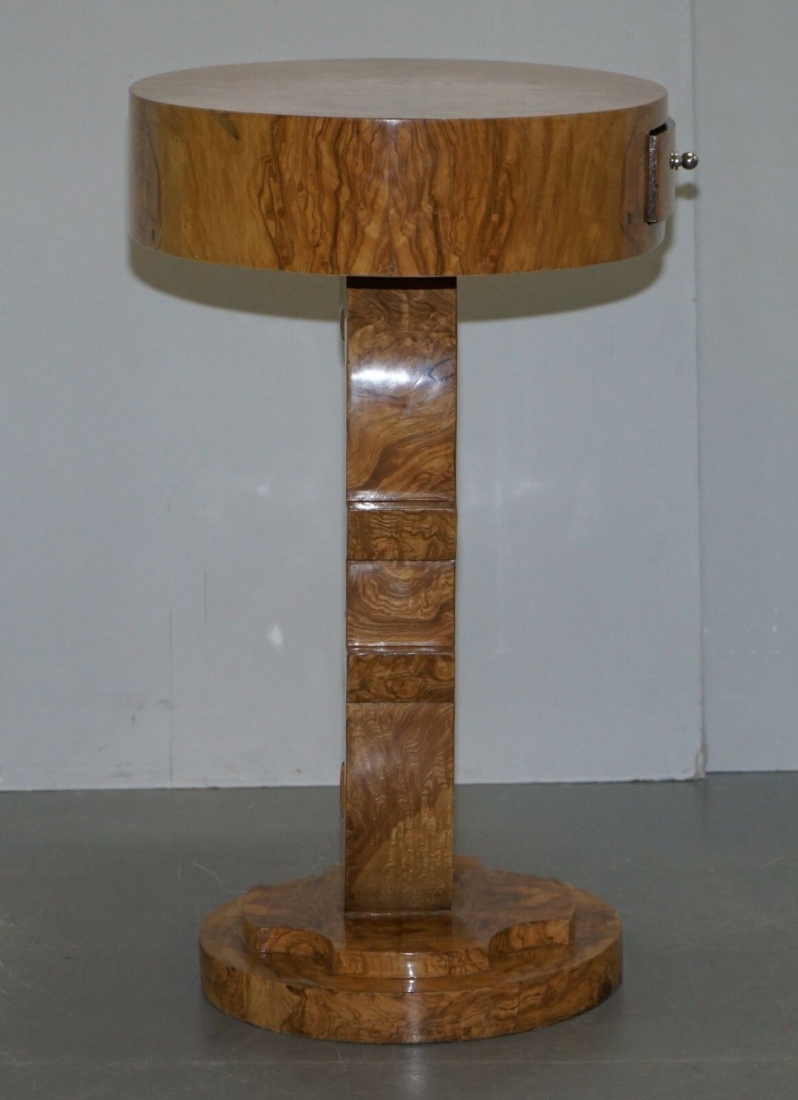 photo furniture Lovely Art Deco Style Burr Walut Side End Lamp Table With Euro Sign Base